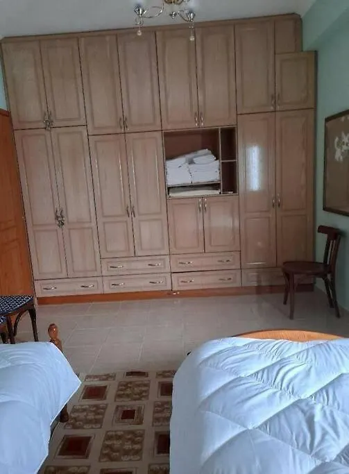 Misel Apartament Apartment Gjashte
