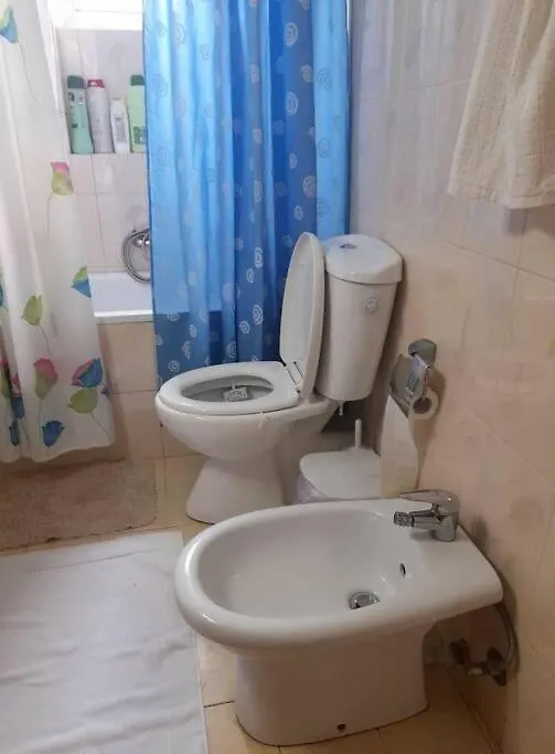 Misel Apartament Apartment Gjashte